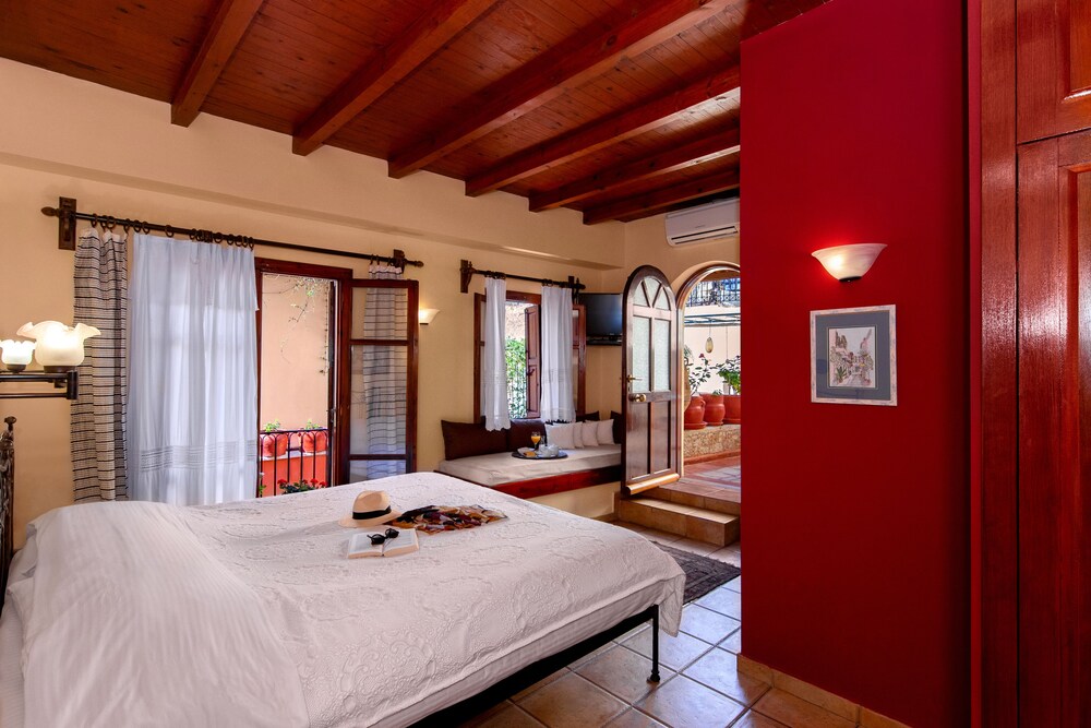 Standard Suite, 1 Double or 2 Twin Beds - Photo 20
