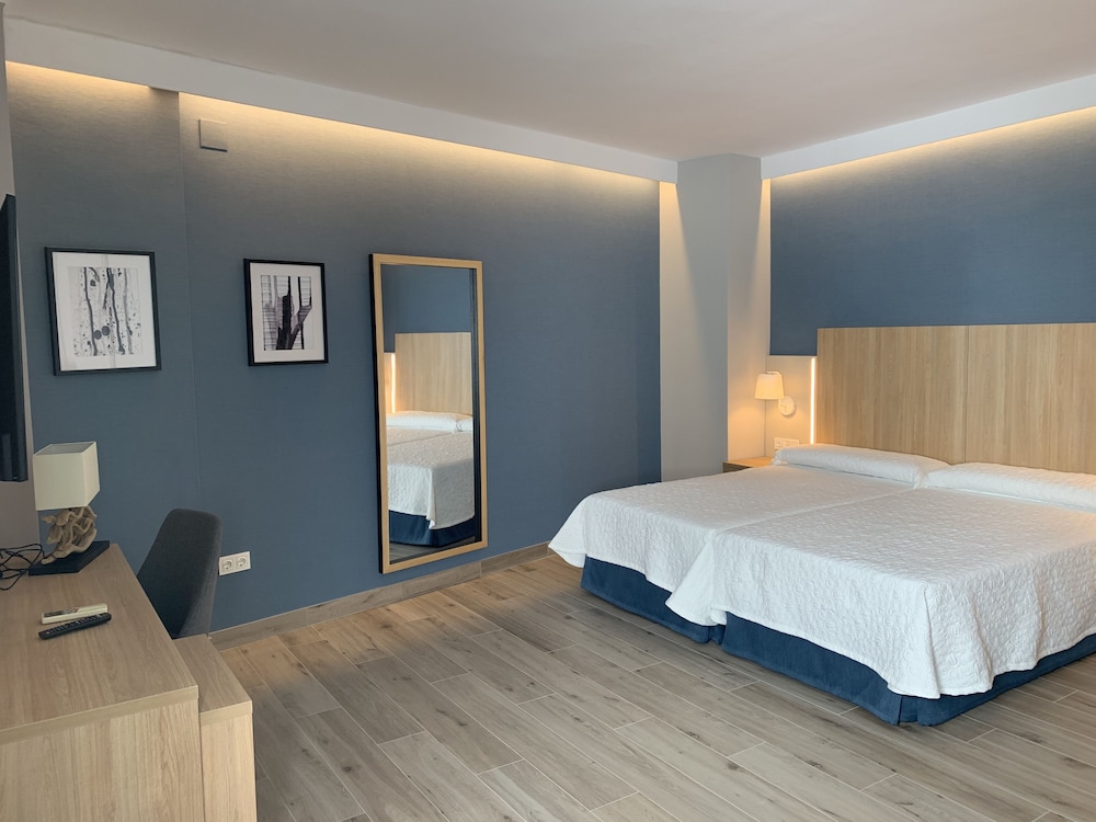 Superior Room - Photo 5