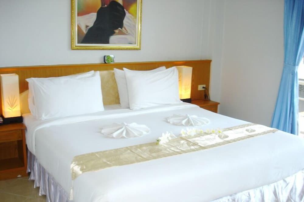 Deluxe Room - Photo 4