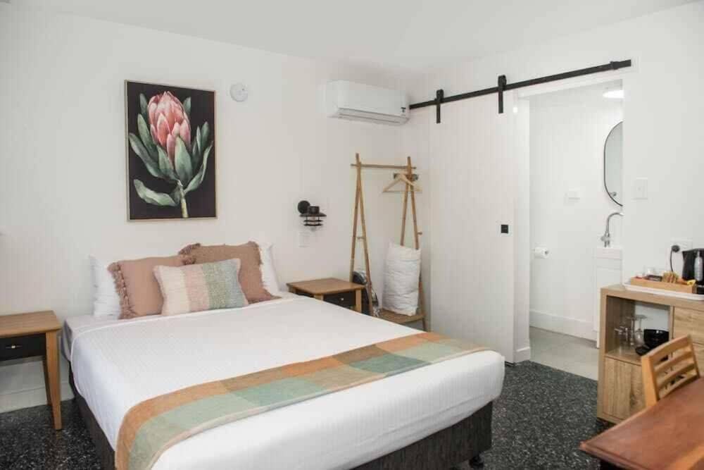 Classic Room, Mountain View