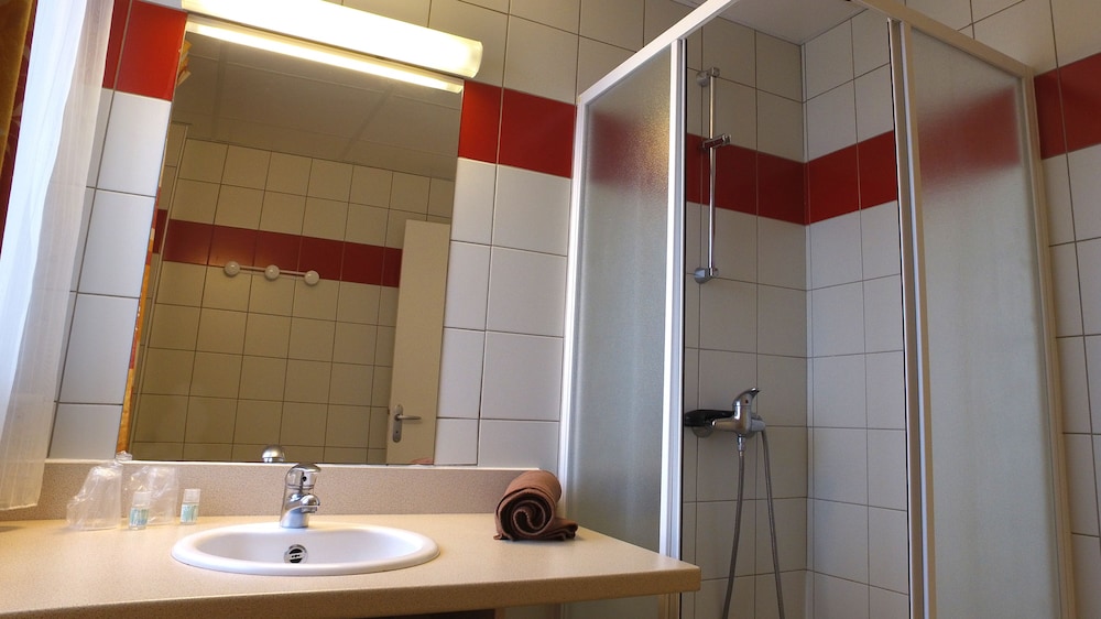 Double Room (2 pers) photo 2