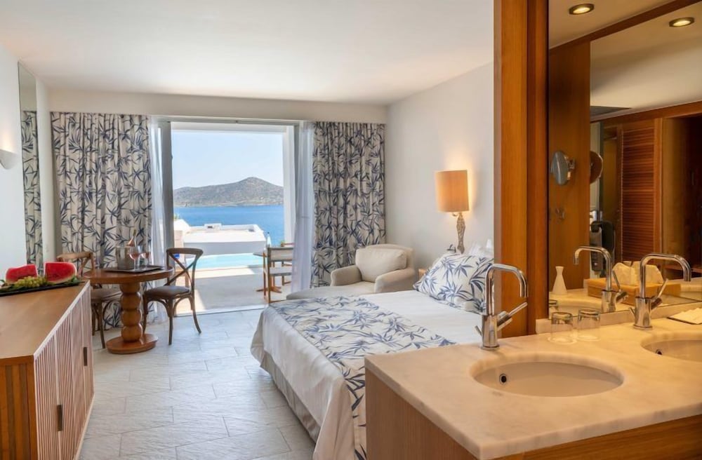 Mythica Bungalow with Sharing Pool, Sea View - Photo 7