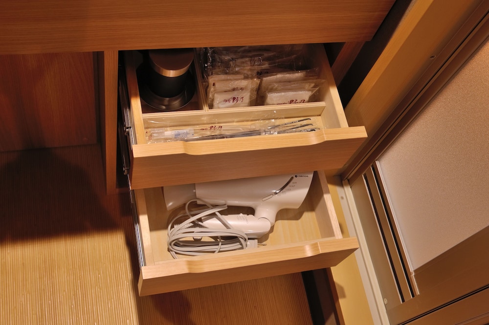Standard Triple Room, Non Smoking photo 3