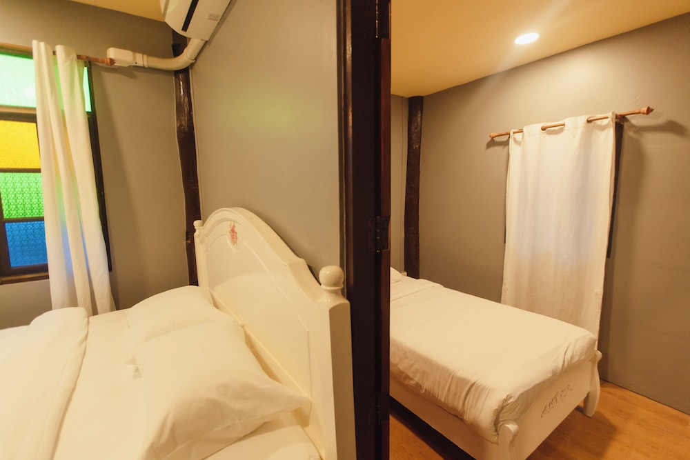 Standard Triple Room - Photo 11
