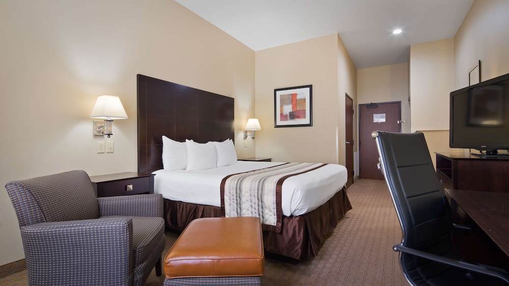 Standard Room, 1 King Bed, Accessible, Non Smoking - Photo 2