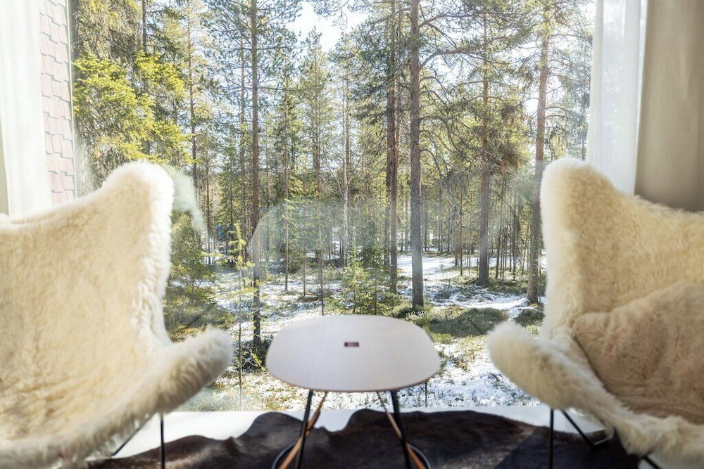 Arctic TreeHouse Suite Twin (Extra bed) and View