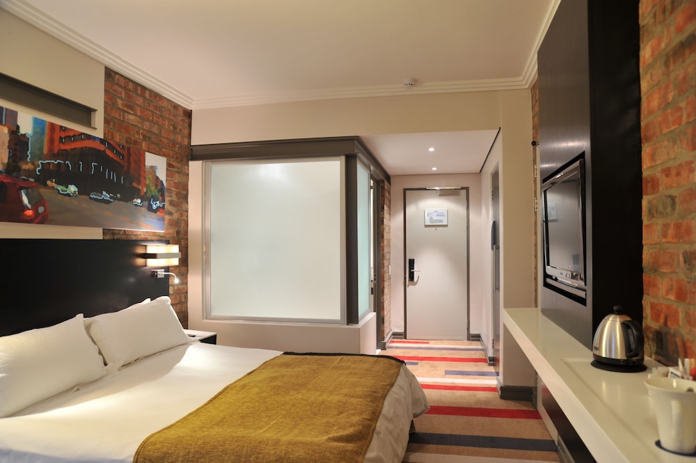 Standard Premium King or Twn Room - Photo 2