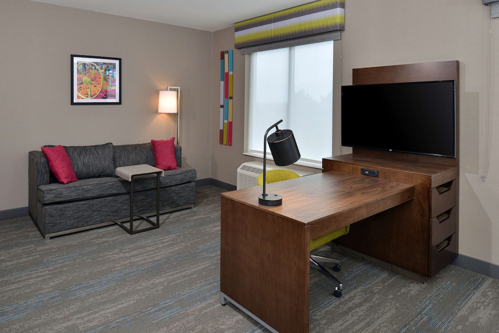Suite, 1 King Bed, Accessible, Refrigerator & Microwave (Hearing) - Photo 1