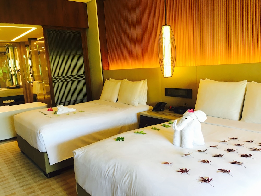 Room, 1 King Bed, Balcony, Mountain View (Balcony) photo 3