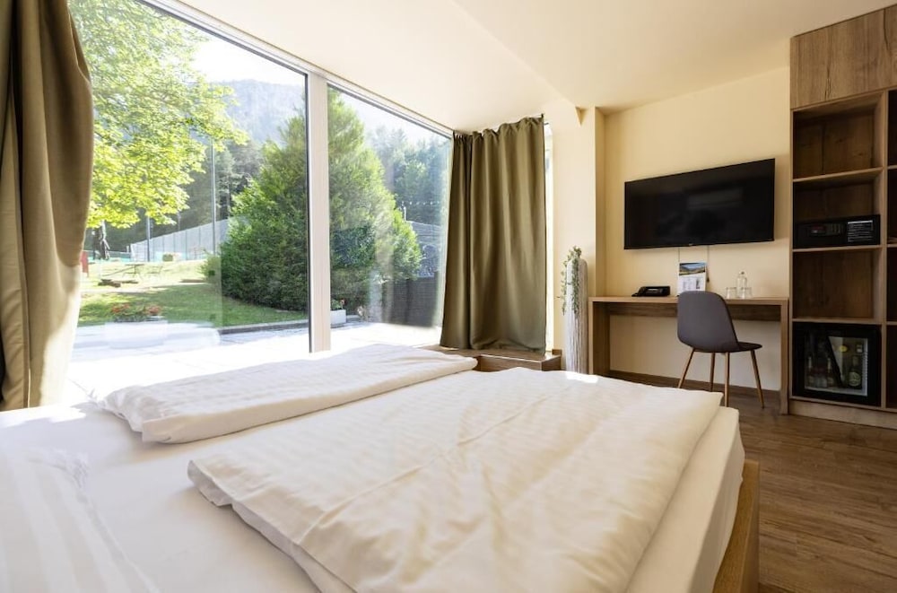 Deluxe Double Room, Mountain View photo 2