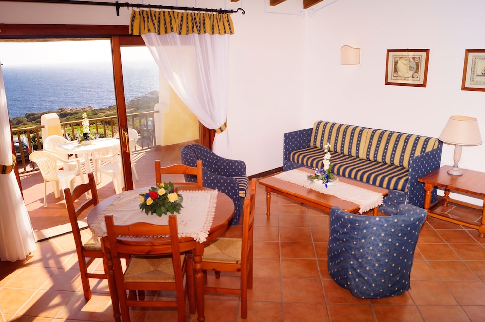 Apartment, Multiple Beds, Sea View photo 2