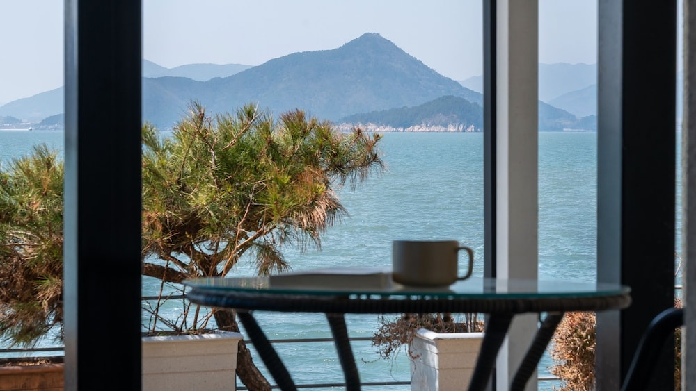 Basic Room, 1 Bedroom (ROOM 107(Ocean view)) - Photo 4