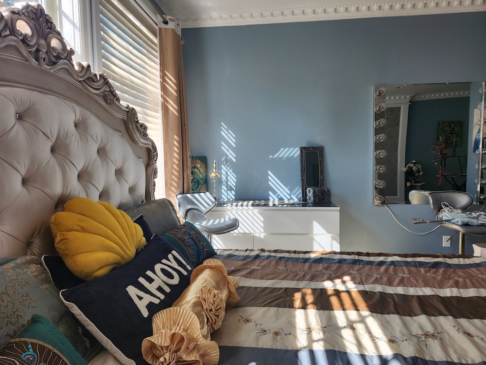 Honeymoon Studio Suite photo 3