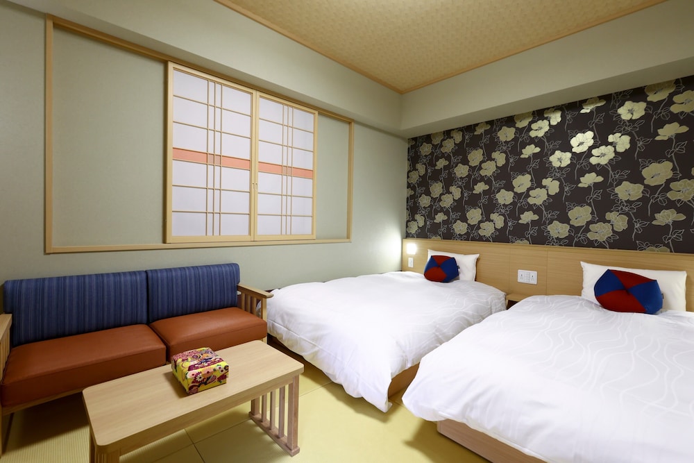 Moderate Twin Room, Non Smoking, No Housekeeping - Photo 2