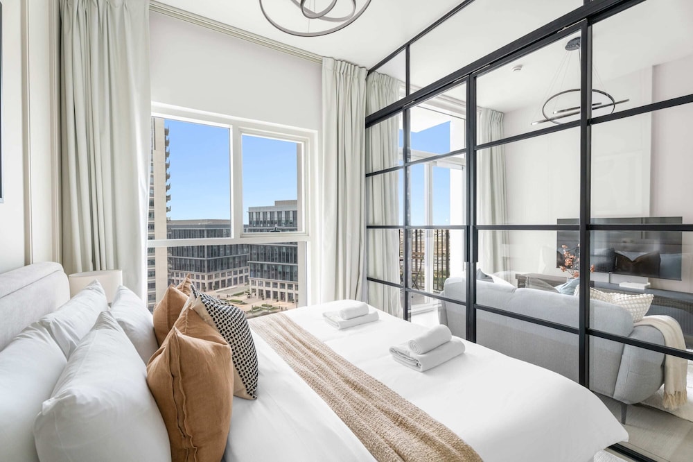 Grand Apartment, 1 Bedroom, Balcony, City View photo 1