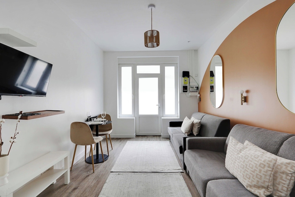 Apartment photo 3