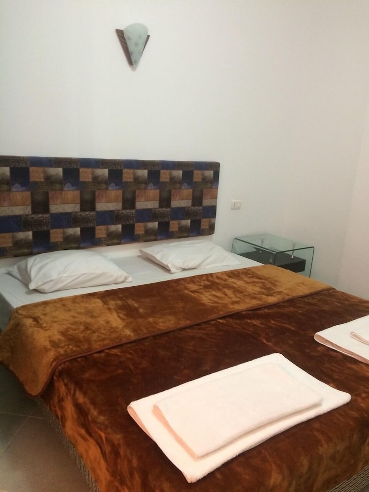 Apartment, 1 Bedroom - Photo 2