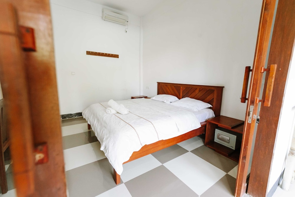 Standard Twin Room photo 2