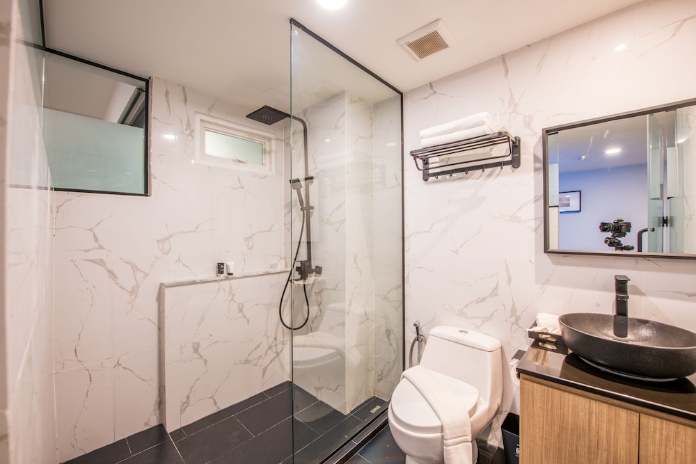 Deluxe Plus Twin Room - Photo 5
