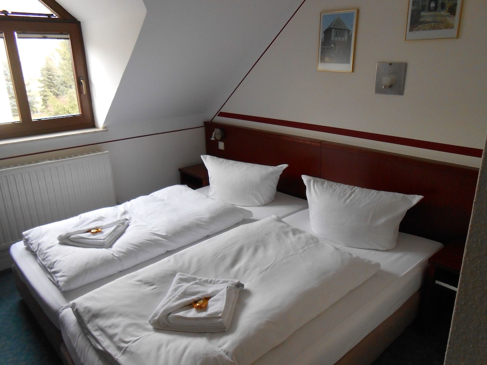 Comfort Double or Twin Room, Private Bathroom