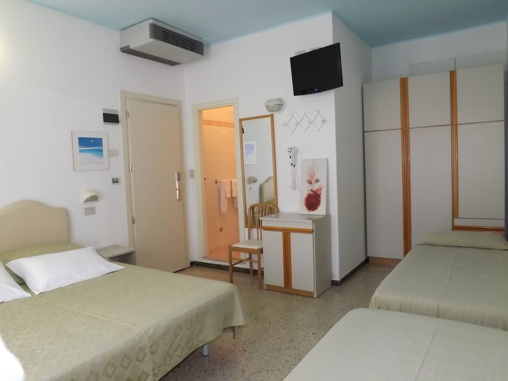 Quadruple Room photo 1