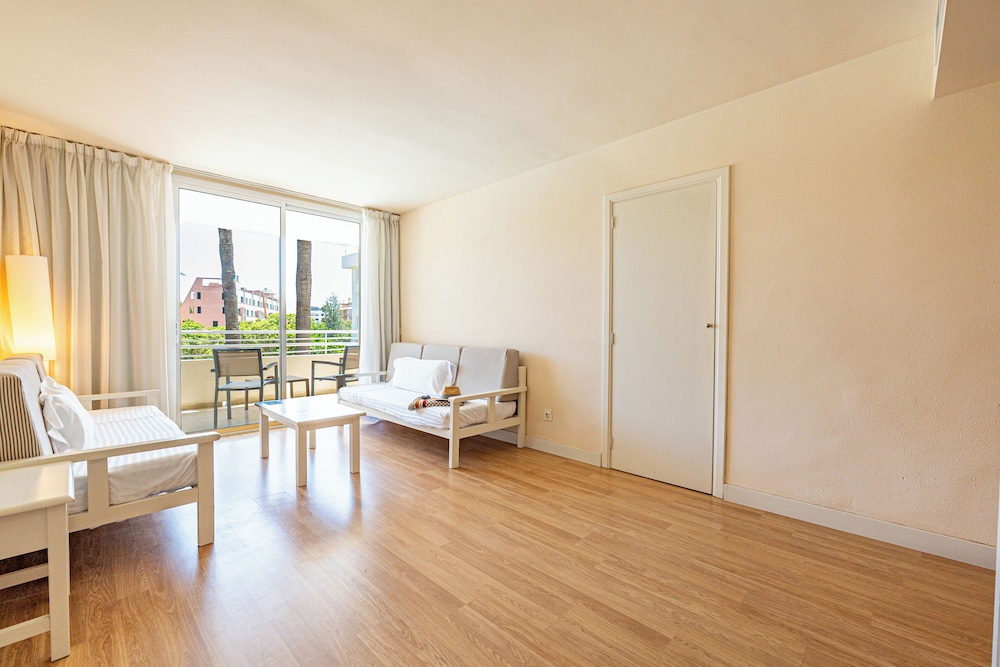 Junior Suite, 2 Twin Beds, Terrace - Photo 4