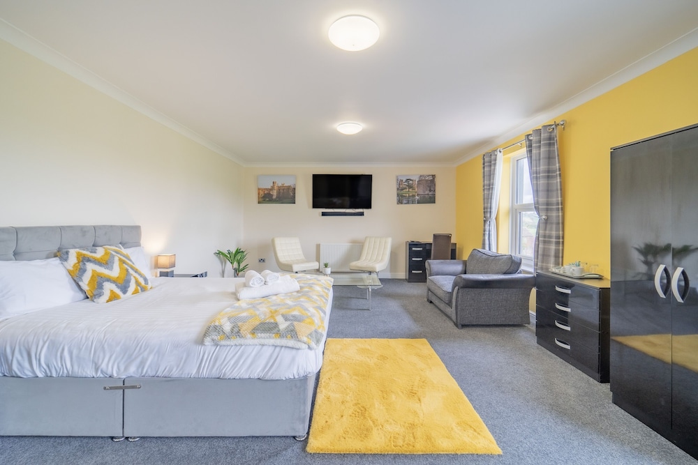 Superior Suite, Ensuite (Thatchers )