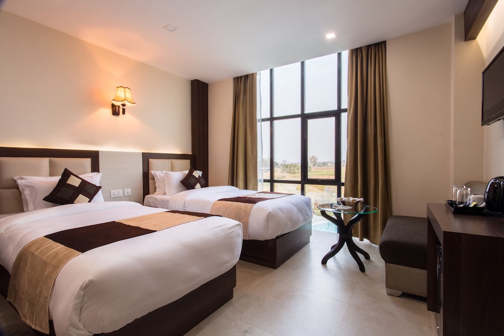 Executive Suite photo 2
