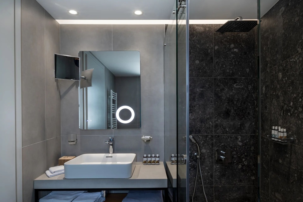 Honeymoon Suite (Aeifos) - Photo 10