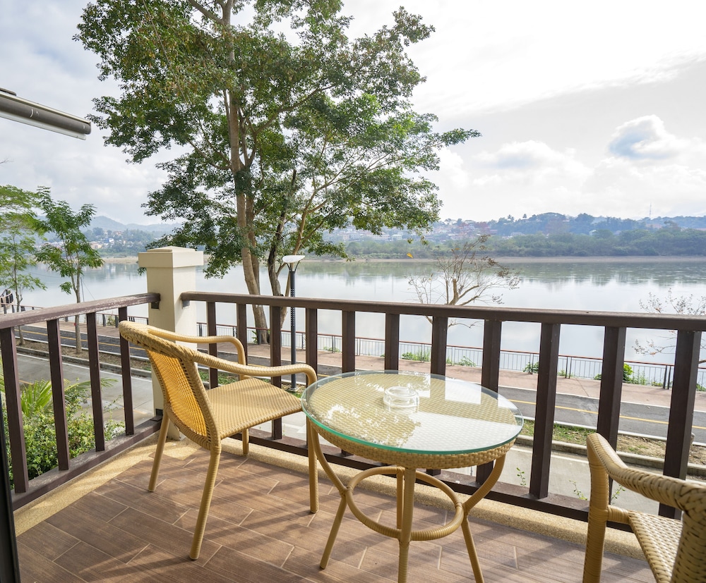 Resort River View - Photo 7