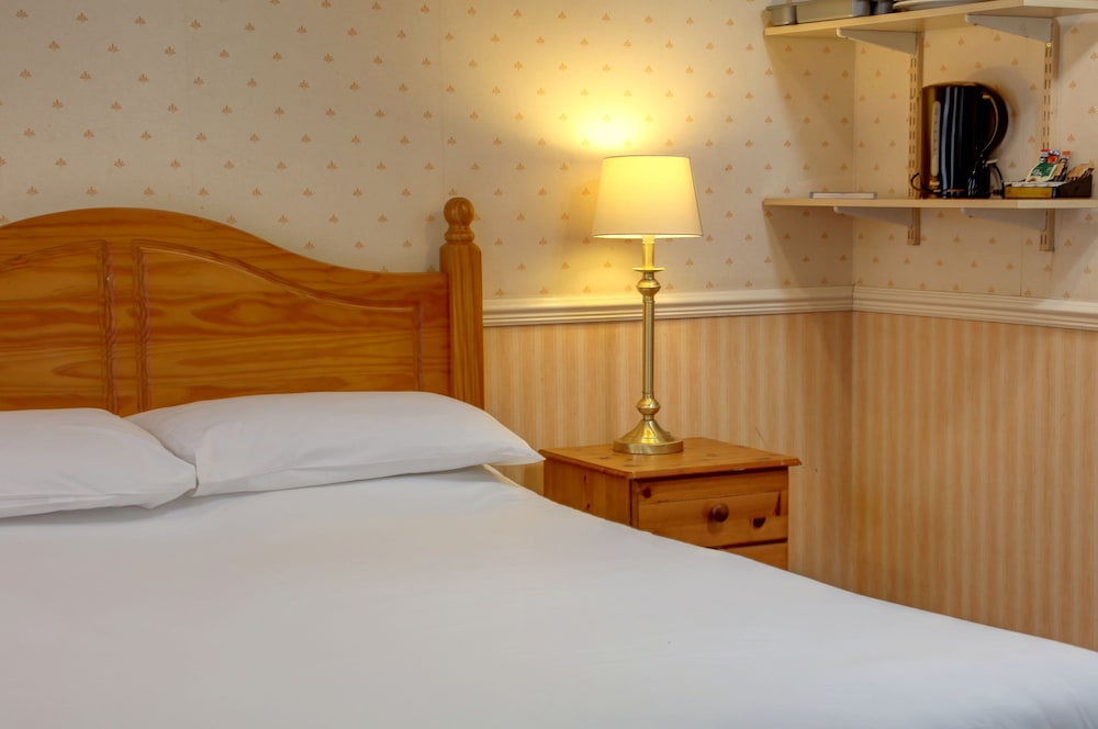 Economy Room, 1 Double Bed, Non Smoking - Photo 3