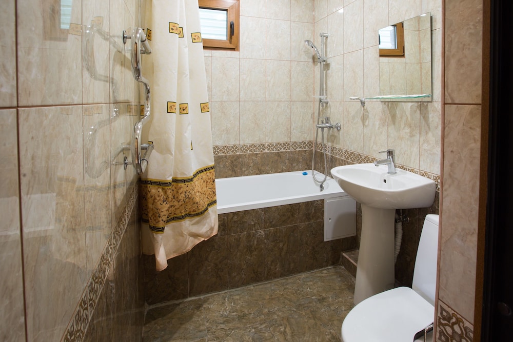 Triple Room, City View photo 2