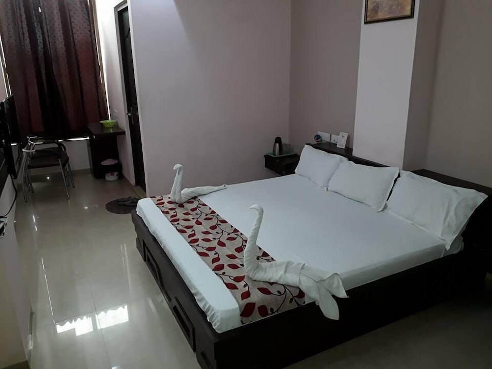 Deluxe Room, 1 King Bed