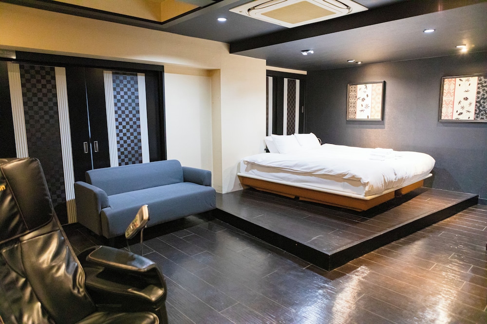 Queen Room (Grand Luxe) Non Smoking