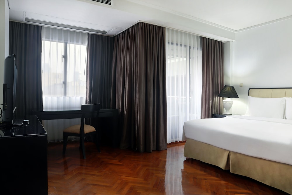 Classic Apartment, 2 Bedrooms - Photo 3