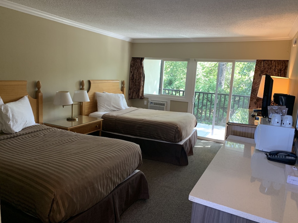 Deluxe Room, 2 Double Beds photo 1