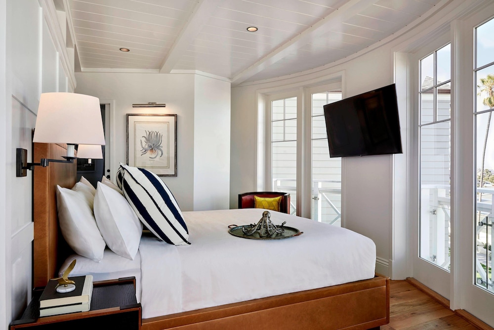 Executive Suite, 1 King Bed photo 2