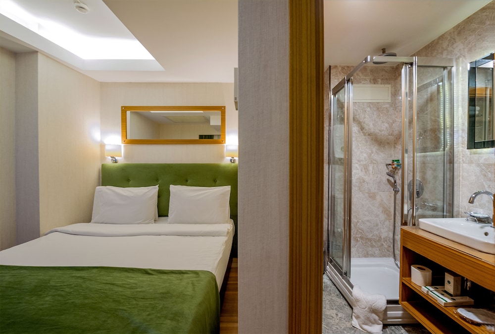 Economy Double Room, 1 Double Bed photo 2