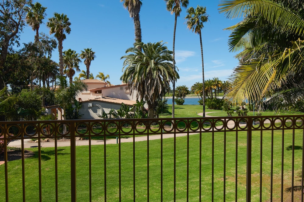 Villa, 2 Queen Beds - Photo 4