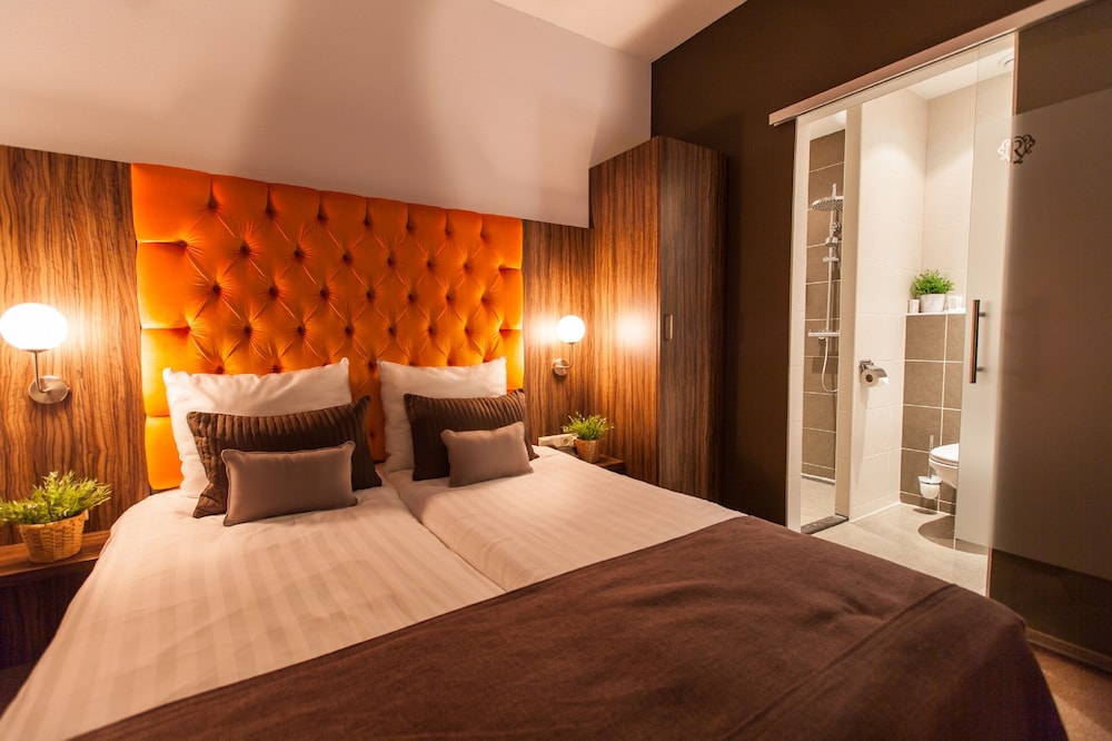 City Double or Twin Room photo 3
