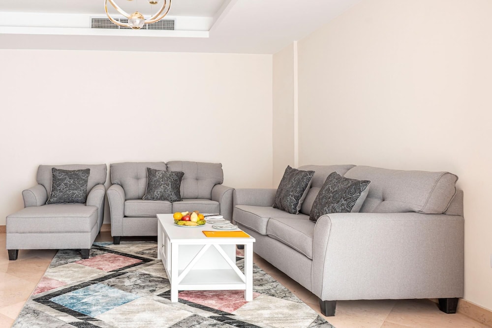Apartment photo 3