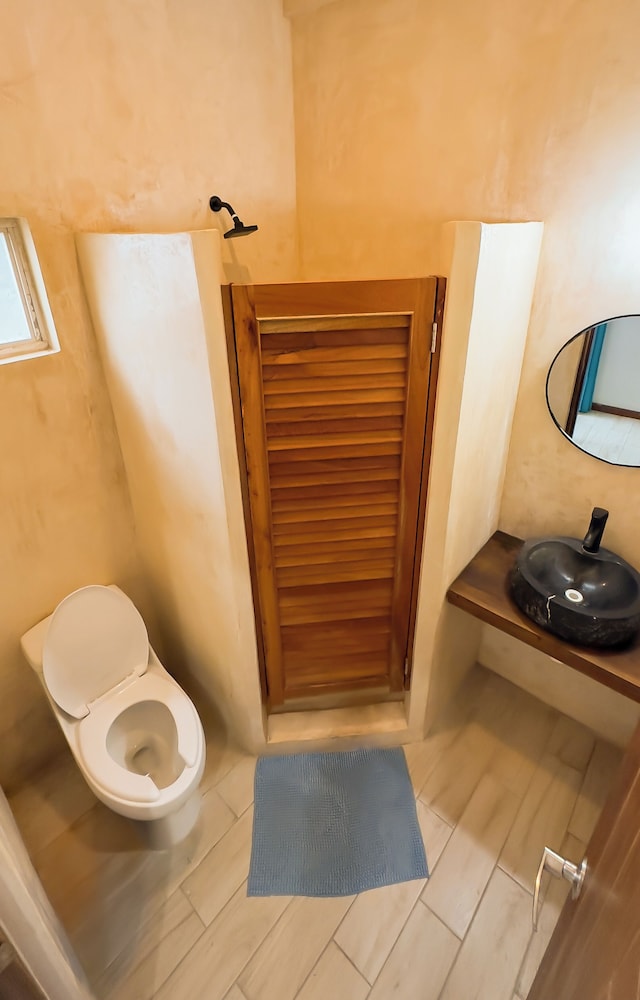 Basic Double Room, Balcony, Partial Ocean View photo 3
