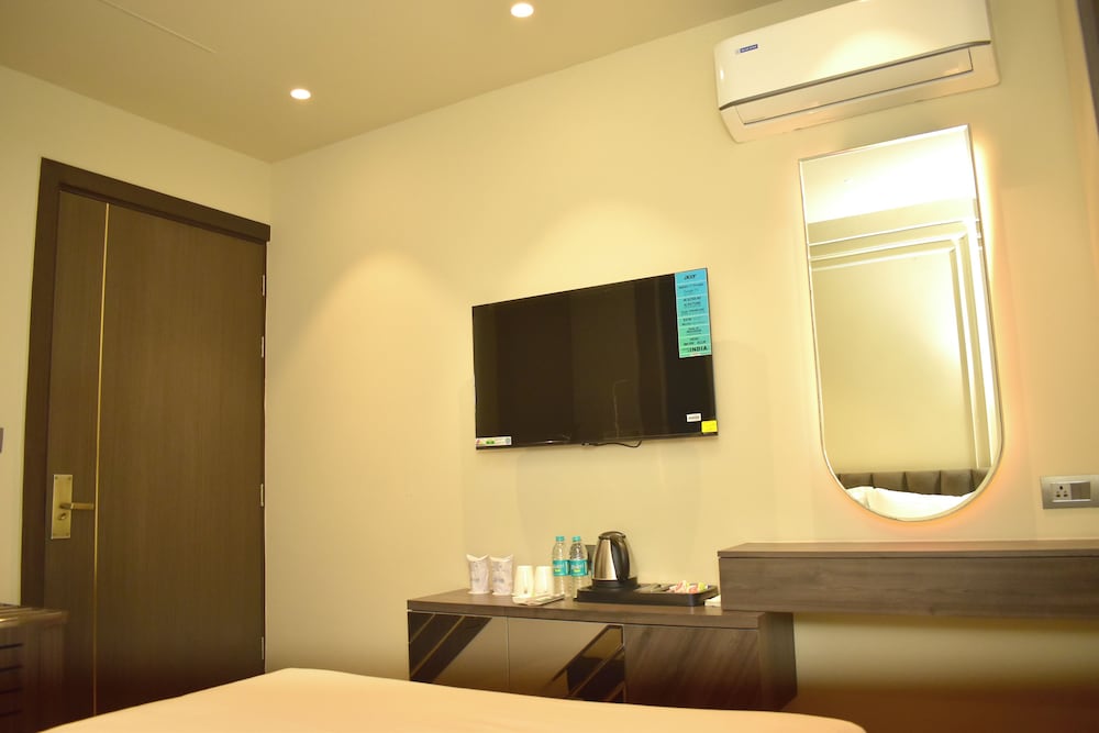 Double Room - Photo 8