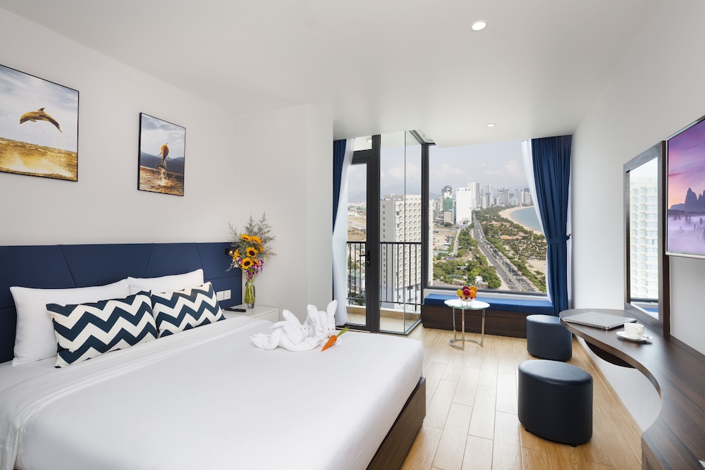 Deluxe Double or Twin Room - Photo 1