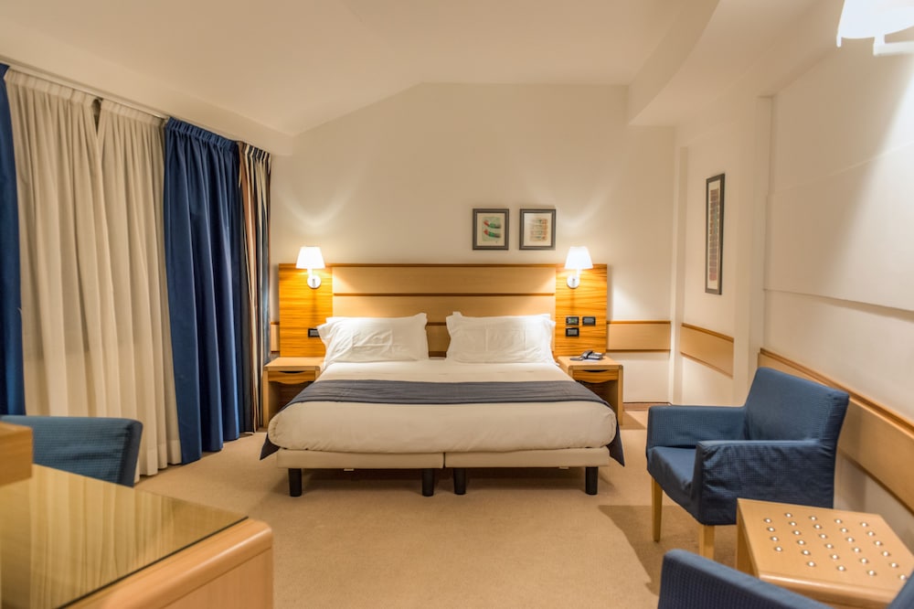 Standard Triple Room - Photo 4
