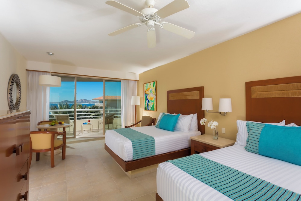 Superior Room, Balcony, Ocean View - Photo 1