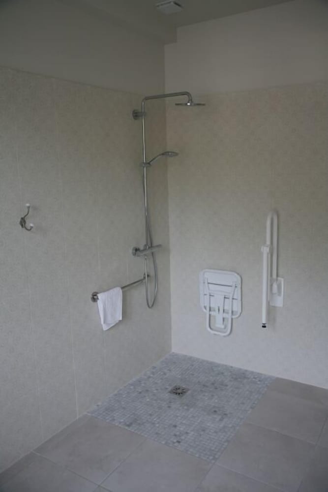 Comfort Double Room, Accessible (L'Ami Corot) photo 2