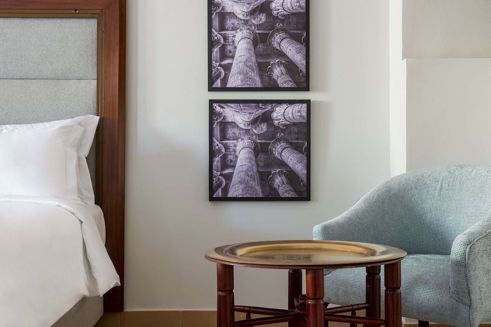 Suite, 1 Bedroom photo 2