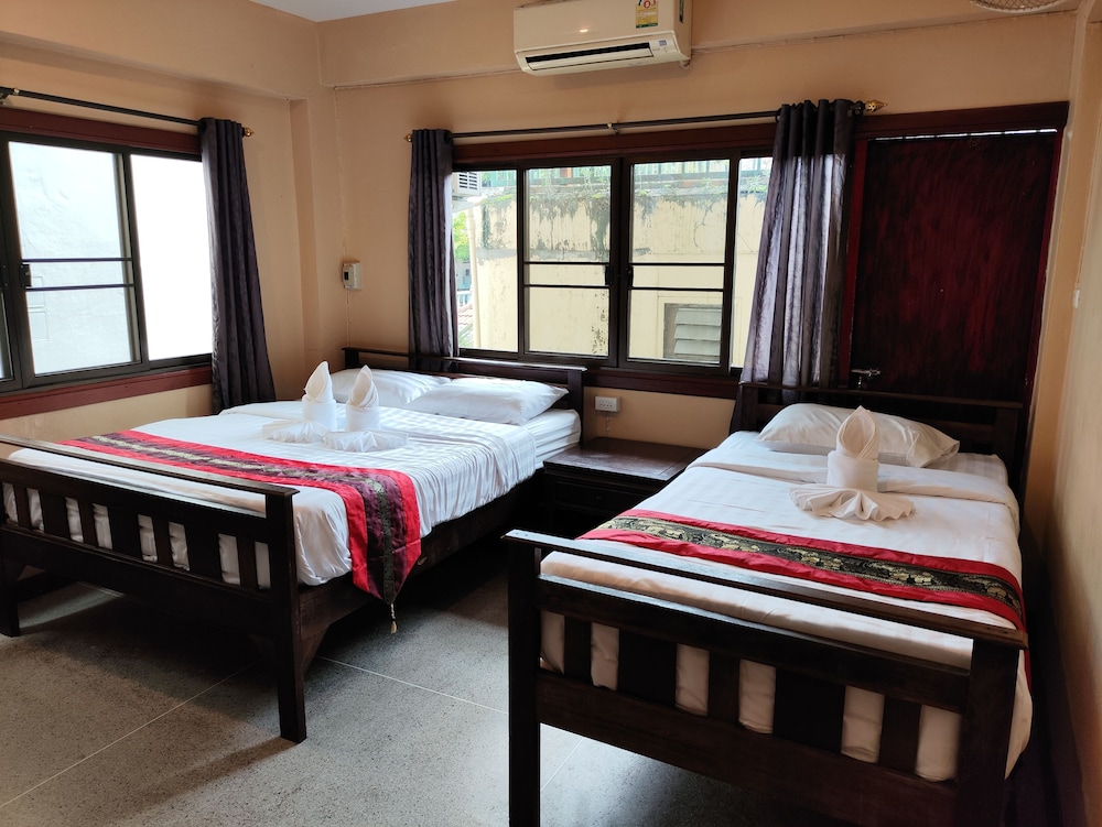 Deluxe Triple Room with Air Conditioning (3 persons)