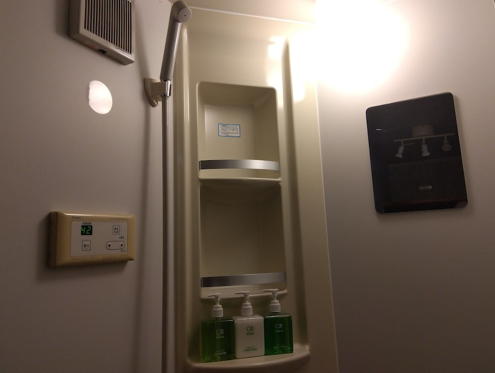 Comfort Room - Photo 6